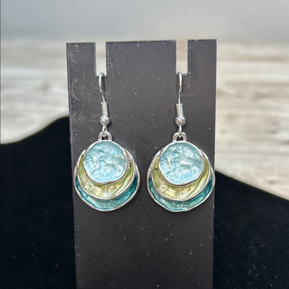 Jewelry - Elegant Silver and Blue Dangle Earrings